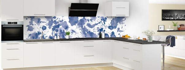 Crédence de cuisine DM75962A couleur Classic blue panoramique en perspective