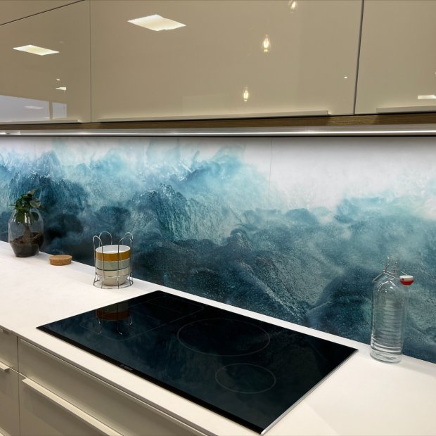 Crédence cuisine Pixpano, Création personnalisée de vagues marines dans les tons bleus